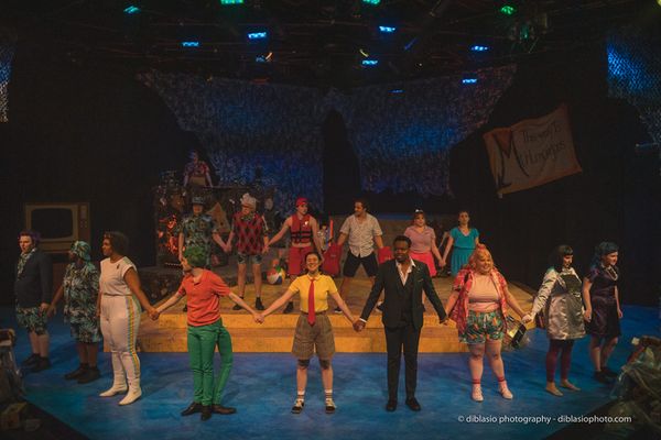 Scenic Design by Jonathan Allender-Zivic, Lighting Design by Jay Weddle 16