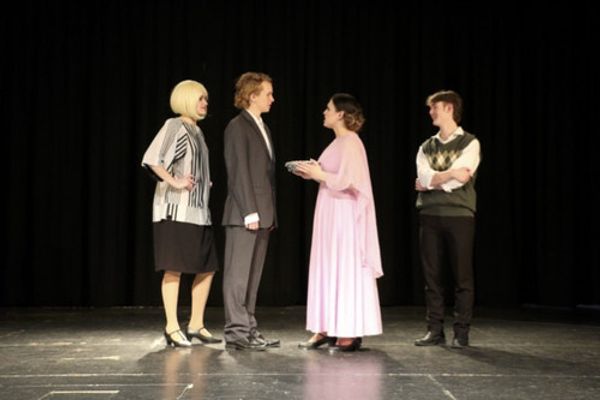 Best friends Lena Lemont and Kathy Seldon with love interests Don Lockwood and Cosmo Brown 1