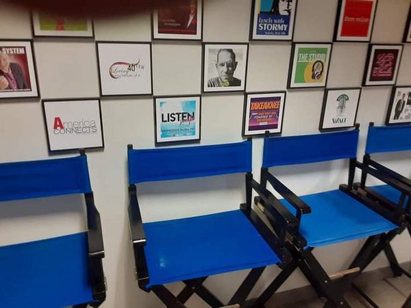 A Wall of Many Artists: Darryl Maximilian Robinson signed the UBNGO Burbank Studios during his 5th Guest Actor Appearance on THE ACTORS CHOICE with Host Ron Brewington. 5