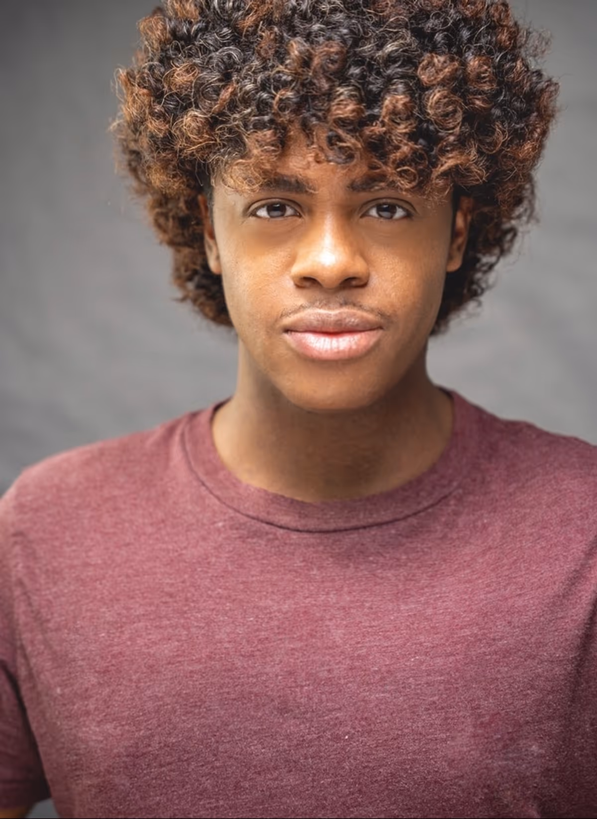Aaron Ronelle Photo
