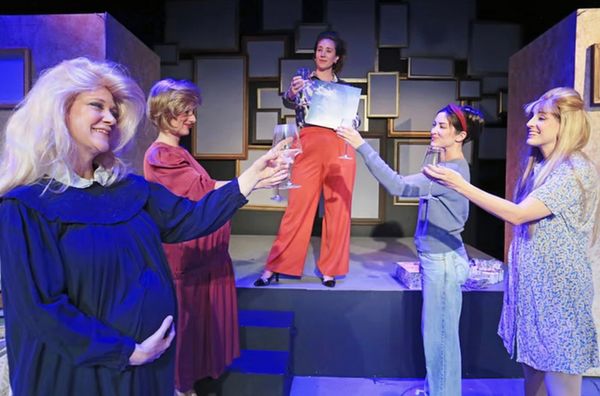 Kathi Chaplar, Amy Goldring, Amy Shaughnessy, Amy Earhart, Michelle McGregor  Photo by Doug Engalla  5