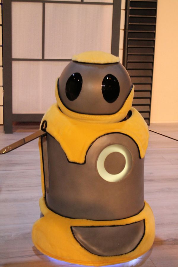 Arthur the robot. On loan for our performances from Lincoln Center Theater, NYC and used with permission from Dramatists Play Service. Voiced by Scott Karlin and operated by Robert A. Norman. 1