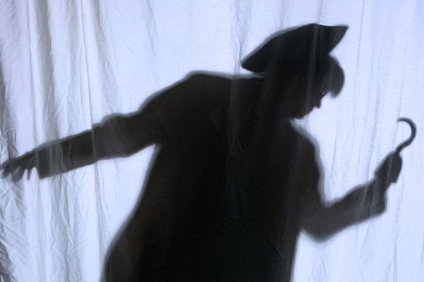 Julianne Kastner is Maggie Wratten in Pier Players Theatre Company   s I Think We   re Lost. (Photo by Julianne Kastner)   2