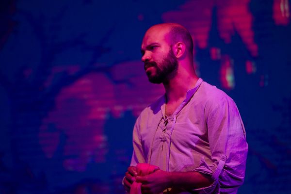 Alexa Rosengaus (front) as Cinderella and Hannah Rubinstein (rear) as The Narrator. 18
