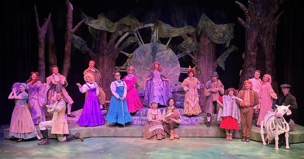 La Comedia Dinner Theatre Presents: INTO THE WOODS March 27 - May 4, 2025 2