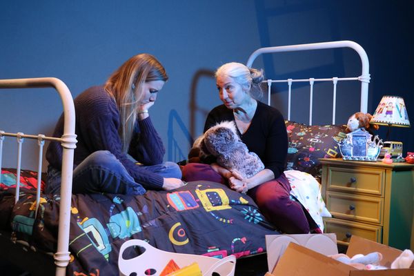 Kristina Kingston as Nat and Samantha Binkherd as Becca in Rabbit Hole at The Windmill Arts Center in Atlanta, GA, June 2025 3