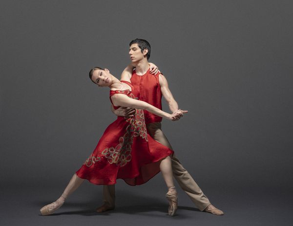 When Love: Helen Pickett?s evocative duet, set to the finale of Philip Glass? opera Einstein on the Beach, promises to transport audiences into a world of poignant emotion and grace. 1