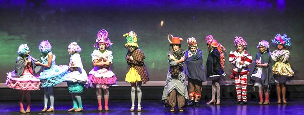 Drosselmeir fights off the Ratgoons. 6