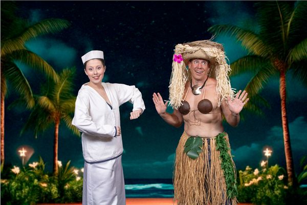 Joe Zedeny and Alexis Bellhorn as Emile De Becque and Ensign Nellie Forbush. 10