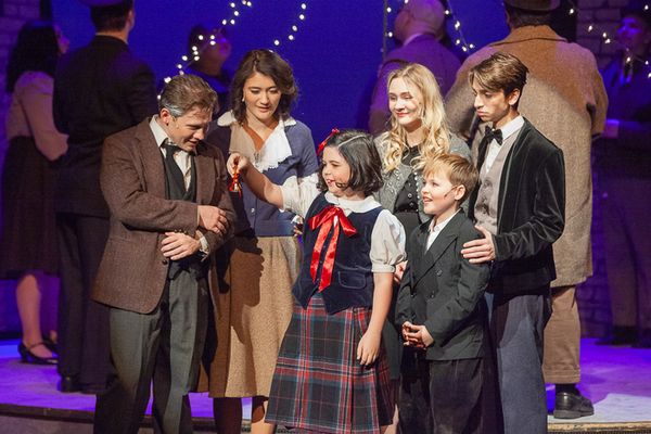 IT''S A WONDERFUL LIFE, a musical. <br>Playing through 12/23 at Stumptown Stages. <br>Tickets at www.stumptownstages.org. 9