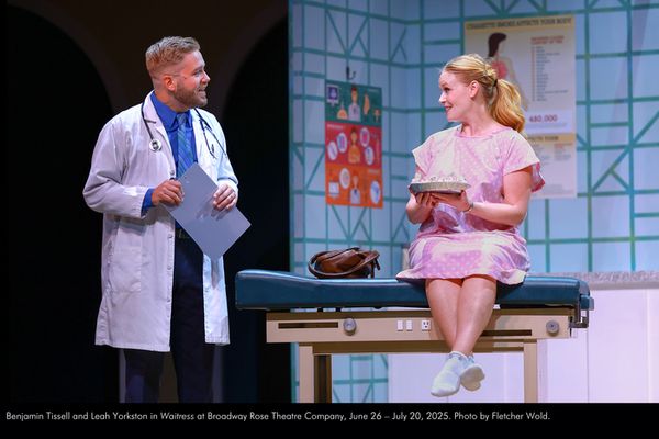 Left to right : Chloe Evans, Leah Yorkston, Sydney Valaer 2