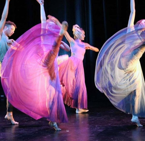  Hanna Q Dance Company  We are all going to be fine 2