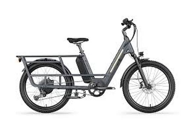 A Televised King Lear: Here is a showcard featuring the late, great James Earl Jones in a tv version of his title role performance as King Lear in the 1974 New York Shakespeare Festival revival. 21