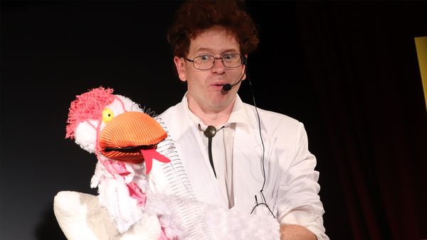 These jokes are fowl! 1