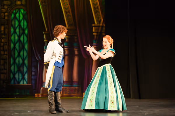 Hans and Anna meet! 4