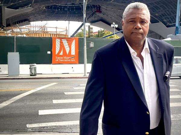 The Perfect Place To Discuss Cloud-Capped Towers And Gorgeous Palaces: On Tuesday November 7, 2023, veteran stage actor and play director Darryl Maximilian Robinson utilized this majestic background. 2