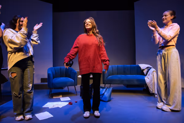 Preview performance April 12 at Santa Monica Playhouse.   Isabella Filosa, Juliana Dever, Sarah Short.  Photo credit: AnnaMaria Zunino Noellert 1