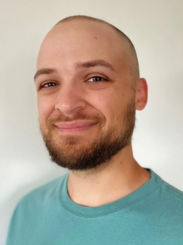 John Millsap as George Gordon, Lord Byron 1