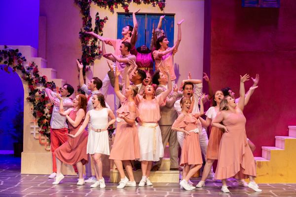 Ensemble of MAMMA MIA! 3