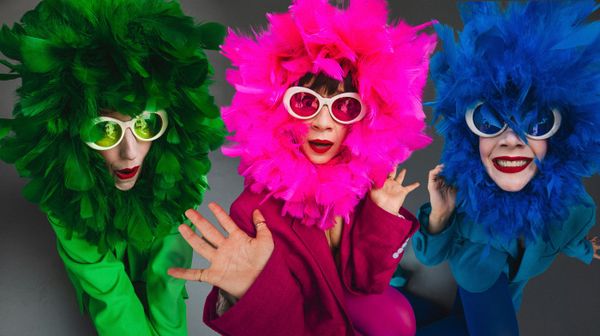 The Seaweed Sisters are: Megan Lawson, Jillian Meyers, and Dana Wilson. With credits including Apple, Coachella, Janet Jackson, Madonna, Nike, SNL, the MET Gala   as well as their own award-winning sh 1