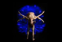 Pilobolus: BIG FIVE-OH!