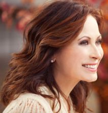 Linda Eder: Holiday Show