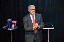 Eric DeCamps ♦ Pure Magic