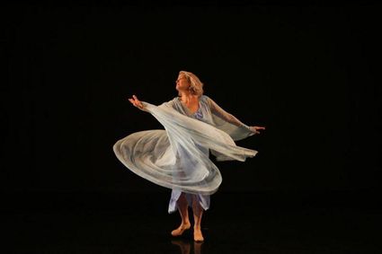 Loretta Thomas' Moving Visions show poster