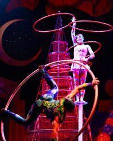 Cirque Dreams: Holidaze show poster