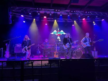 Get Petty Returns To The Lititz Shirt Factory show poster