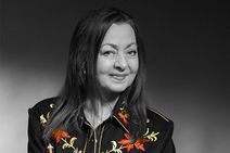 SANDY KELLY: LEAVING IT ALL BEHIND TOUR