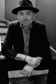 Santiago Cruz show poster