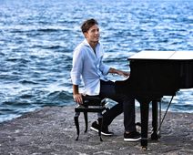 Peter Cincotti- “Killer on the Keys” Show