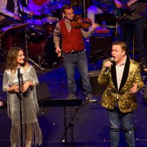 Strand Ole Opry: King of the Road