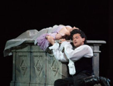 Met Opera LIVE in HD: Gounoud's Romeo et Juliette show poster