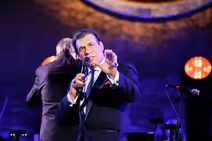 Davi Sings Sinatra