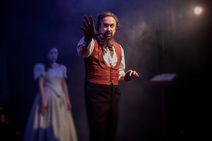 A Christmas Carol with Charles Dickens