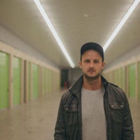 The Listening Lounge ft Daniel Pratt show poster