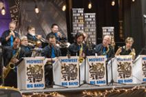 Singin' & Swingin' the Standards