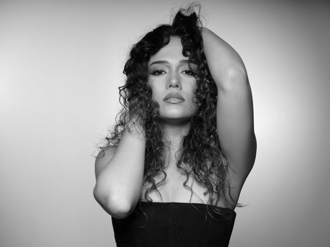 Paloma Dineli Chesky - A Fearless New Voice