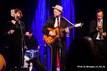 Swing with the ATOMIC C*CKTAILS