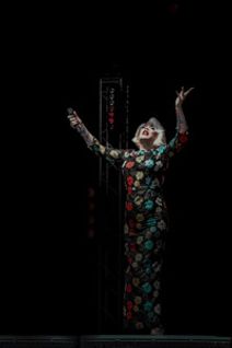 Pride @ Sonata presents Vivienne Lynsey