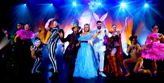 Cirque Alice show poster