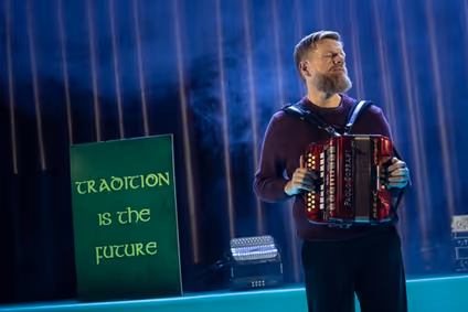 Brokentalkers, Bellow show poster