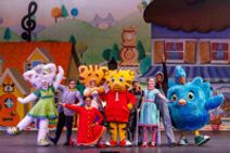 Daniel Tiger's Neighborhood LIVE!