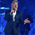 Ricardo Montaner at Radio City Music Hall in Off-Off-Broadway