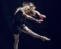 DANCE CENTER PRESENTS CHICAGO DEBUT OF KIMBERLY BARTOSIK/daela