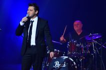 Salut! Joe Dassin's Legendary Hits Performed by Son Julien Dassin