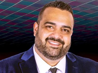 Dane Simpson 100% Hits show poster