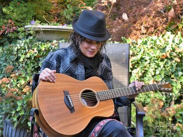 Josie Bello to Perform at Long Island Music and Entertainment Hall of Fame show poster